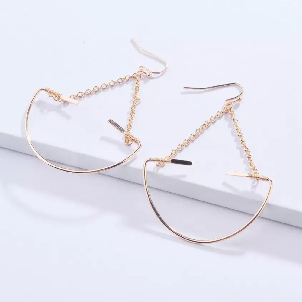 Anthropologie Gold Plated Half Moon Geometric Chain Drop Earrings D8